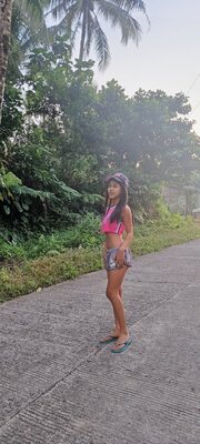 Imagen etiquetada con: Skinny, Brunette, Shein28, Cute, Filipina, Legs, Nature, Tummy