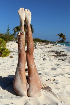 Imagen etiquetada con: Skinny, Katya Clover - Mango A, MET Art, Ojula, Beach, Feet, Legs, Pussy, Russian