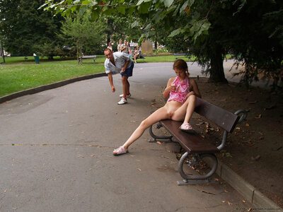 Imagen etiquetada con: Skinny, Legs, Redhead, Sexy Wallpaper, Braid, Cute, Public, Pussy, Small Tits