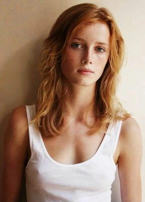 Imagen etiquetada con: Skinny, Redhead, What is her name, Cute